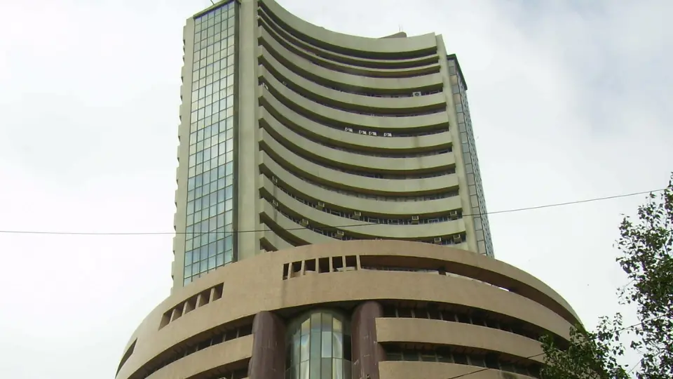 Nifty 50 and Sensex Forecast for August 25, 2025: Can Bulls Defend Key Support Levels?