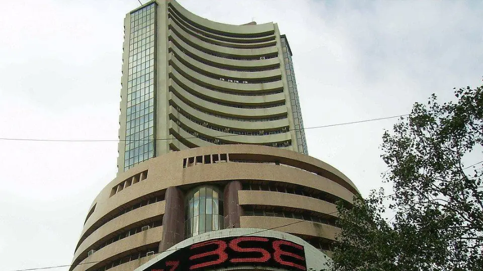 Sensex Likely to Open Firm as Buying Momentum Continues but Faces Resistance