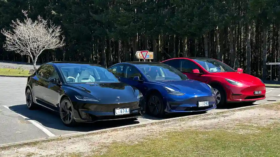 Trump Threatens EV Subsidy Cuts Amid Feud With Elon Musk: What It Means for Tesla and U.S. Green Energy