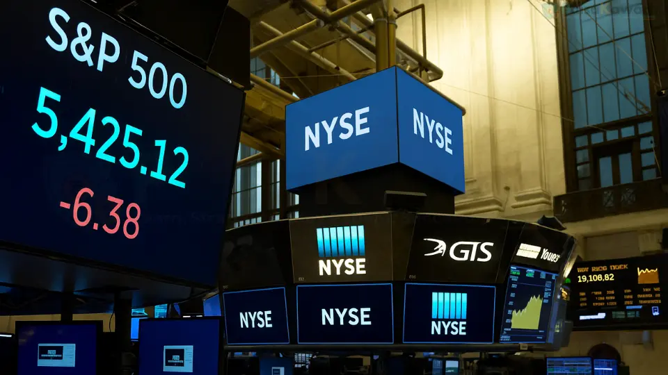 U.S. Stock Markets Hold Steady Ahead of Inflation Data as Fed Rate-Cut Hopes Grow